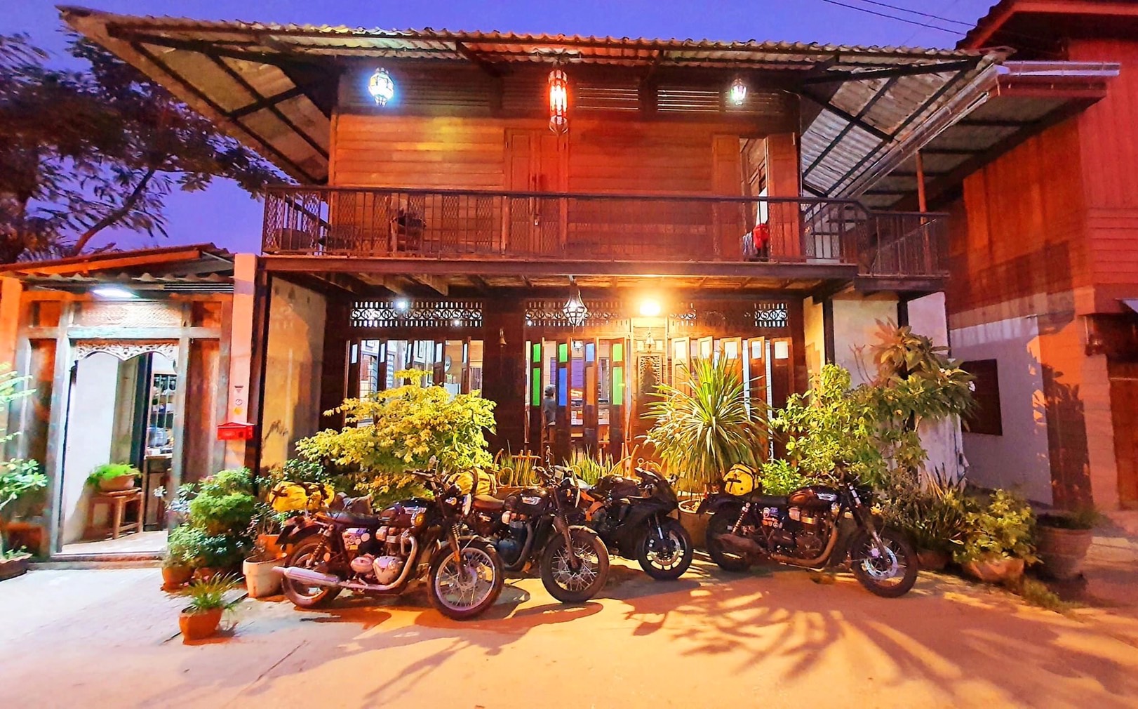You are currently viewing Wattana Hip